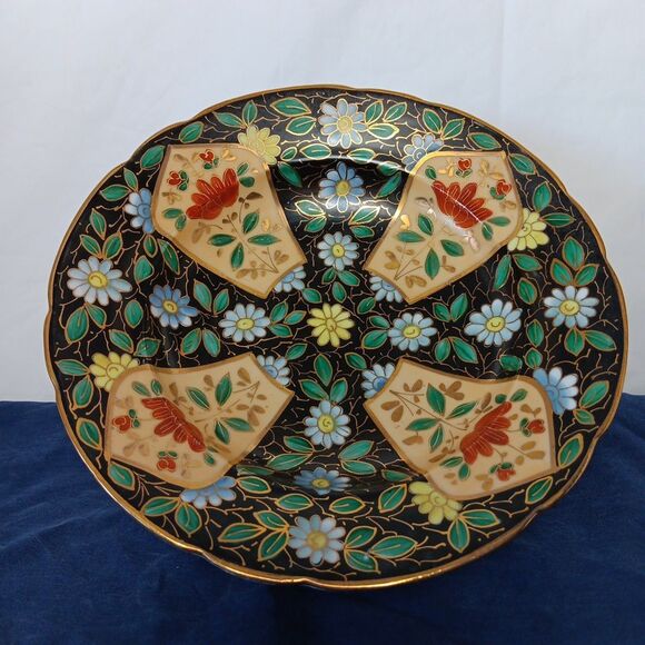 Royal Vienna Beehive Shield Hand Painted 8.5 Inch Diameter Plate Black Red Green - Picture 2 of 14